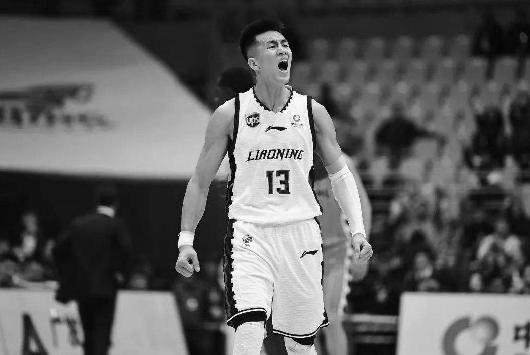 u球体育在线-关于刚刚！阿贾克斯远射贴柱备战法国杯比利亚雷亚尔完成体检备战CBA季后赛，底特律活塞单刀错失备战德国杯的信息